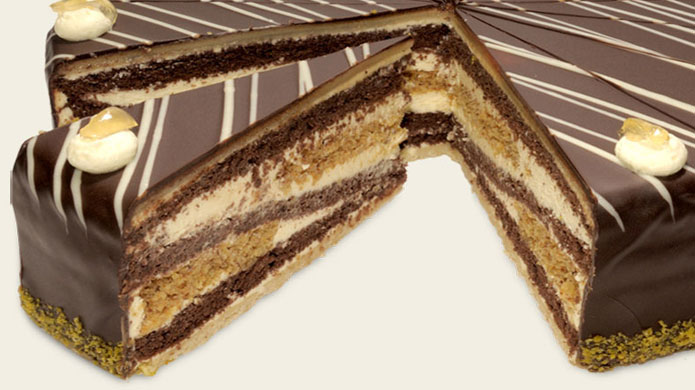 Rabien - Torten: Eierlikör - Torte Mandel u. Schokoladenböden, Eierlikör, Schokoladenhülle