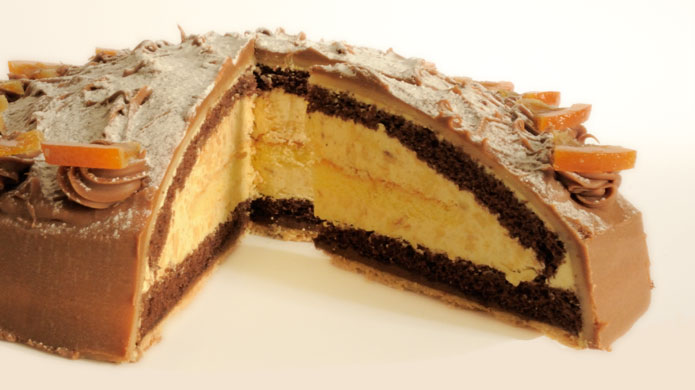 Torte Orangerie - Torte  mit frisch gepresstem Orangensaft, Baumkuchen